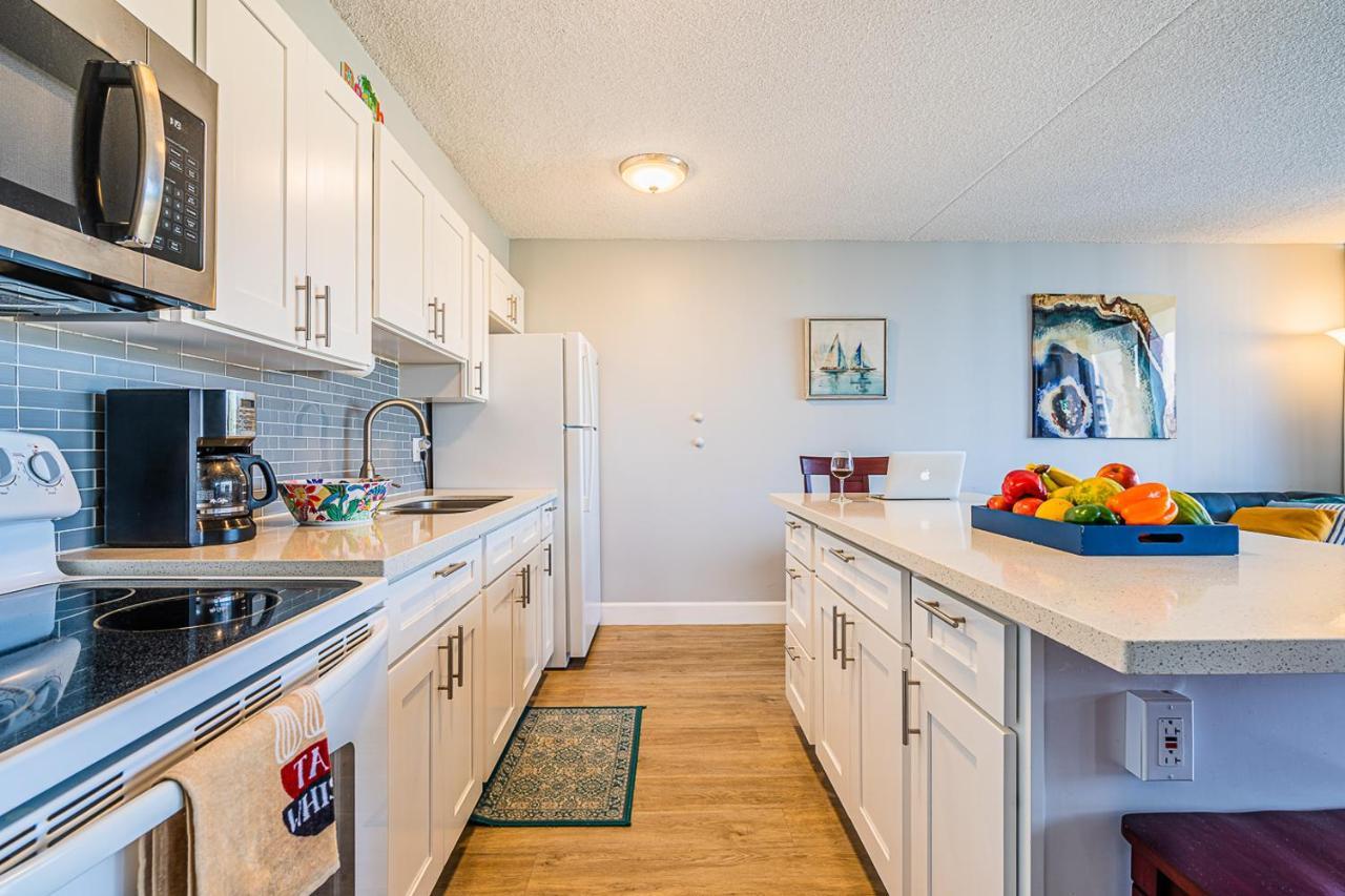 Apartamento Free Parking, Pool, Sauna, Spa, Wifi, Bbq, Ac - Waikiki Banyan Honolulu